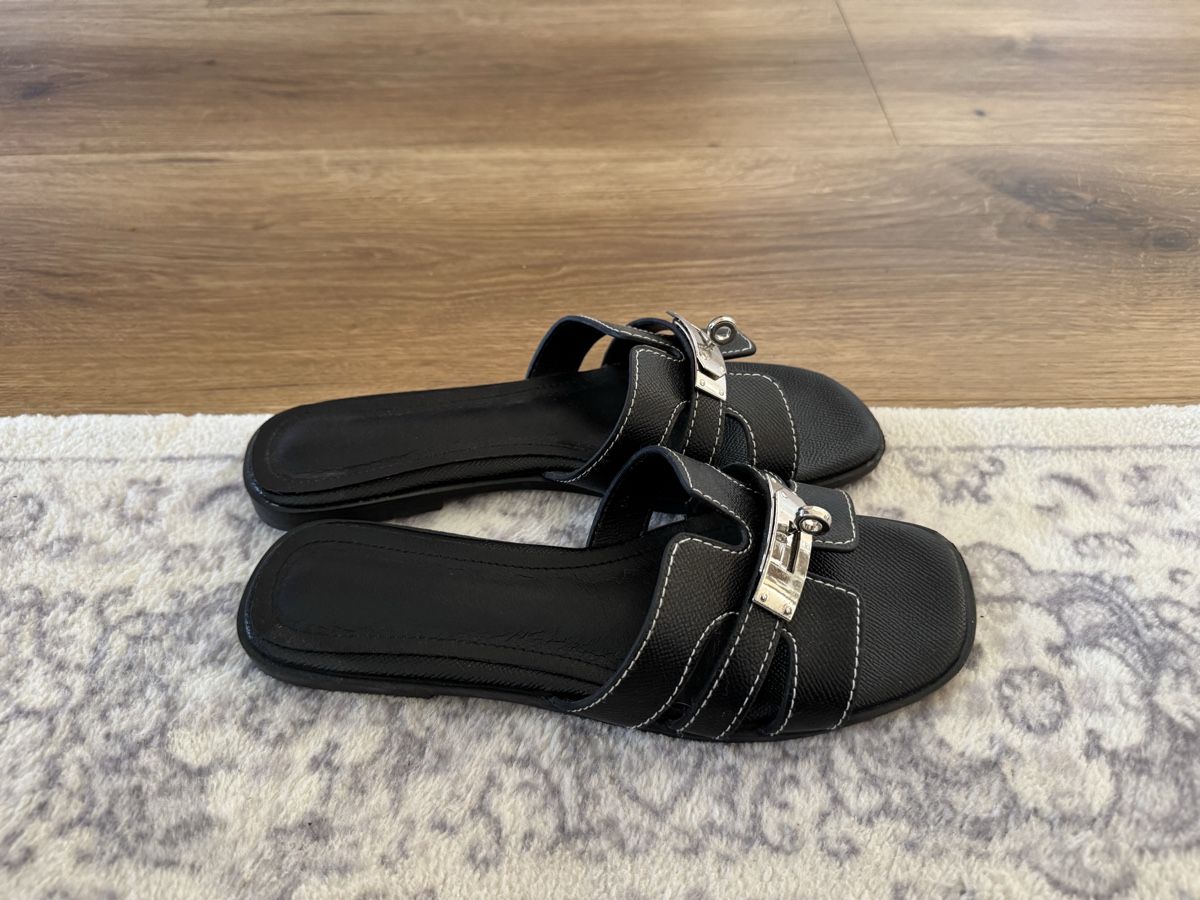 Chaussures femmes: Sandalen 39 – D'occasion à Jona par adi_bennz7 1