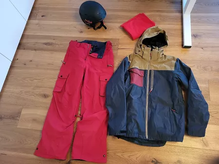 Skiausrüstung Männer Gr. 50 / L