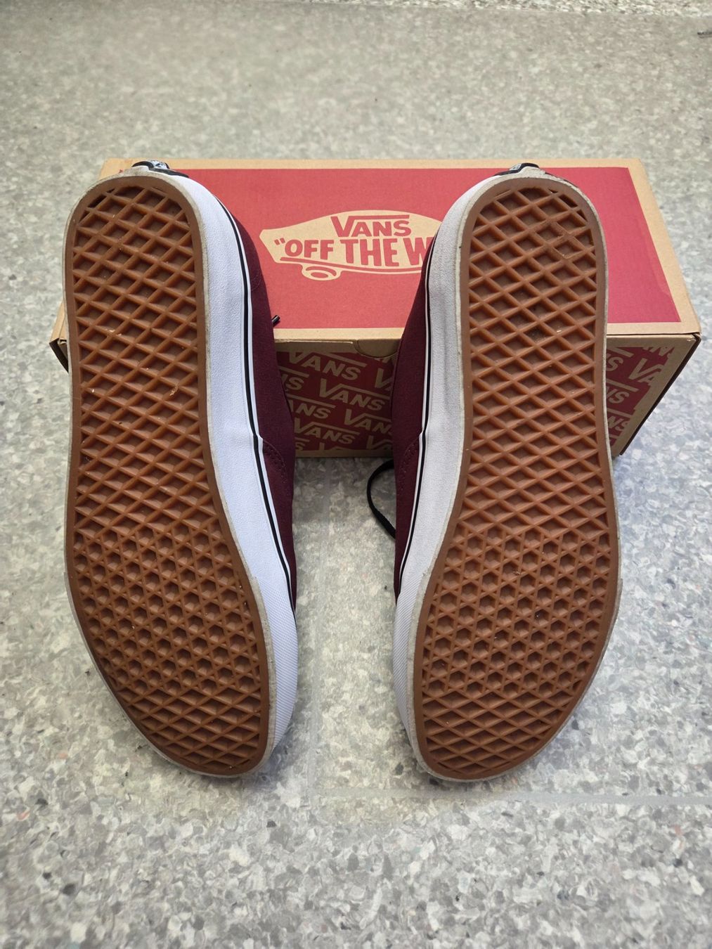 Vans Scarpe da uomo: VANS Authentic – Usato da Sempach Station venduto da Miss_sixty6 5