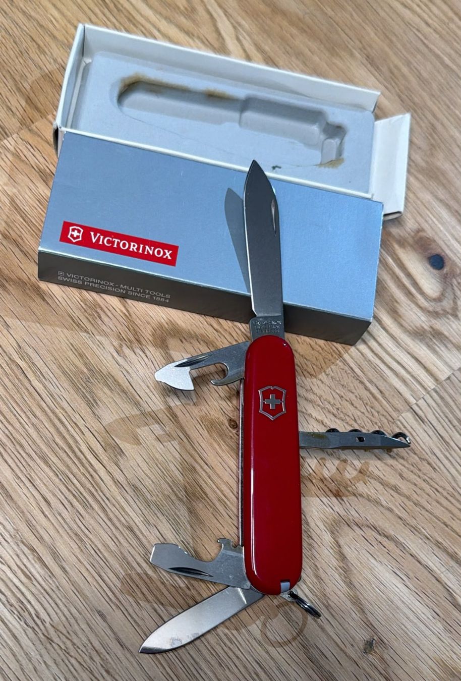 Victorinox Coltelli tascabile: VICTORINOX SACKMESSER ARA REGION LYSS – Nuovo e nell'imballaggio originale da Zürich venduto da Frei-Occasionen 6