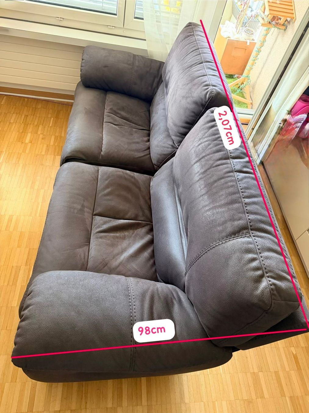 Sofas: Grossesbrown Elektrische Sofa – Gebraucht aus Jona von Guschtti