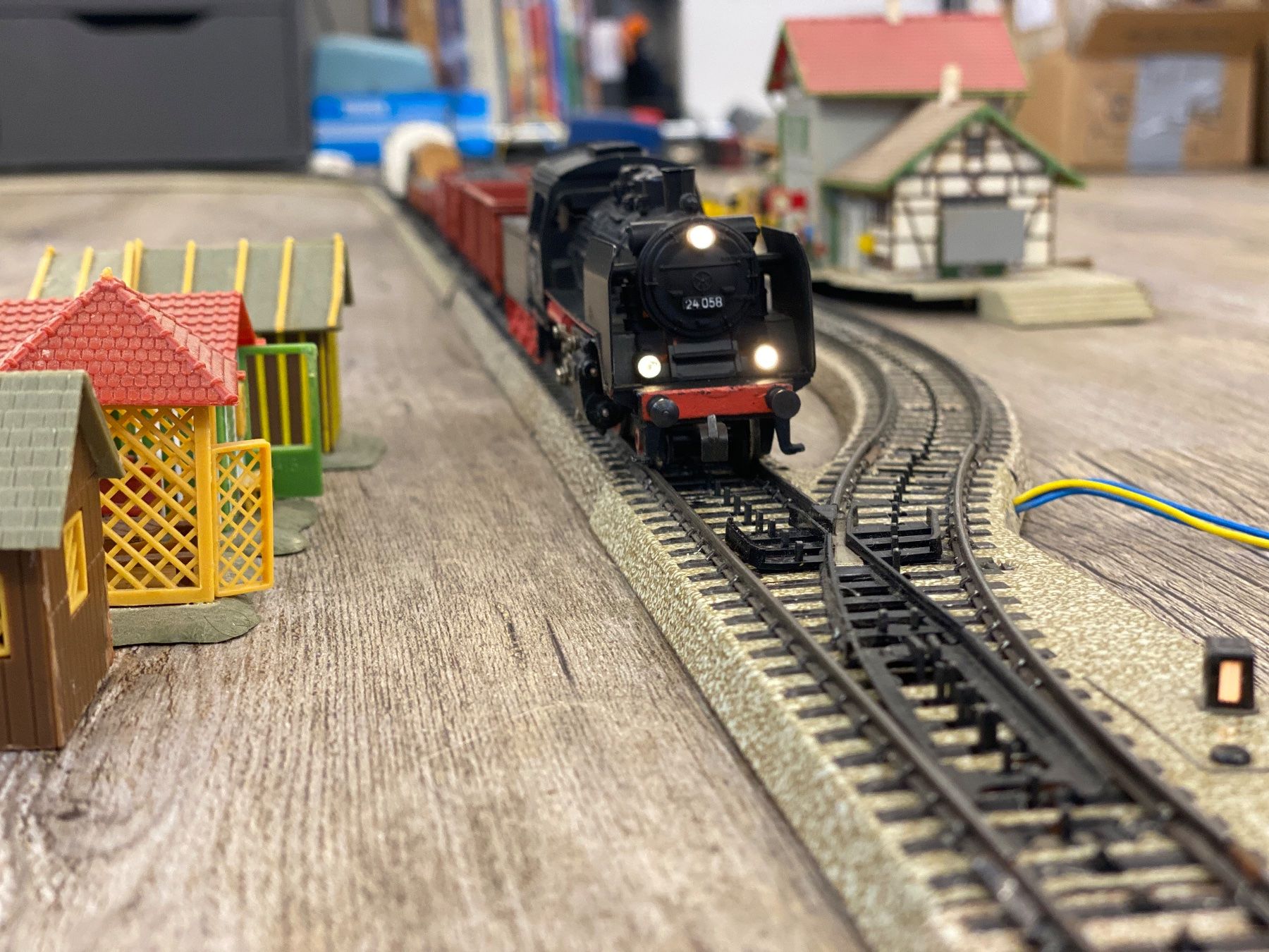 Märklin Modellini di ferrovie: Märklin 3003 DB BR24 Einsteigerset – Usato da Lupsingen venduto da New-Haven 2