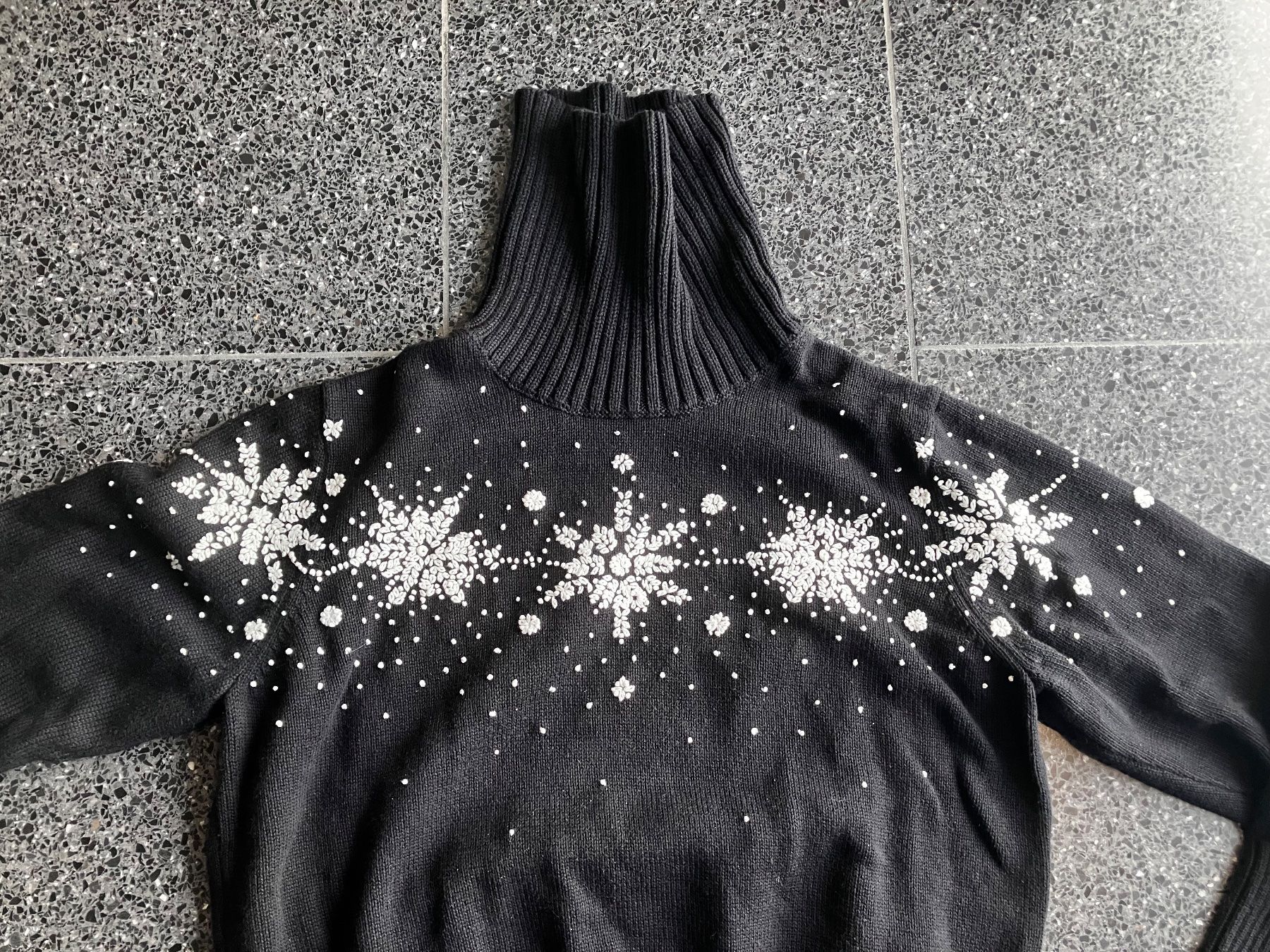Pullover & Sweatshirts: Horst Basler Pullover, Schneeflocken, vintage, gestickt – Gebraucht aus Zürich von Idbiw 1