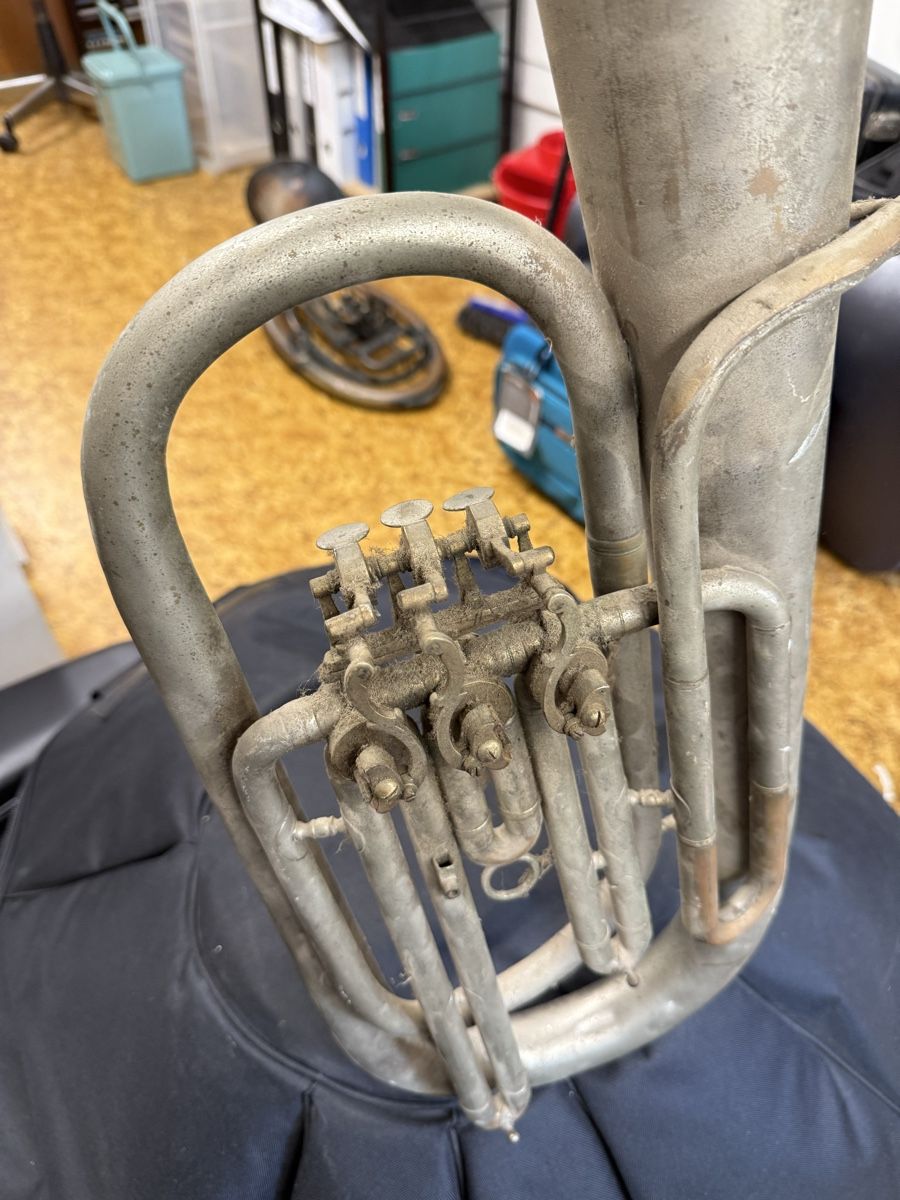 Strumenti musicali: Tenorhorn Hirsbrunner Sumiswald – Usato da Burgdorf venduto da kla_r5tf 1