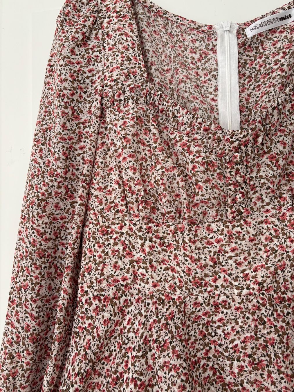 Robes: Mini Kleid mit Puffärmeln – D'occasion à Zürich par Flo021000 1