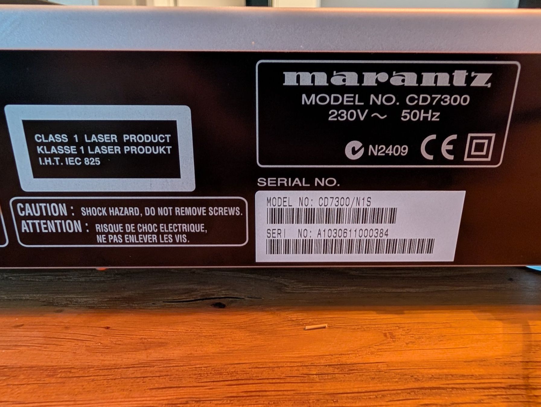 Marantz Systèmes audio & multimédias: Marantz CD Player CD7300 silber / teildefekt – Défectueux à Zürich par meierj8 5
