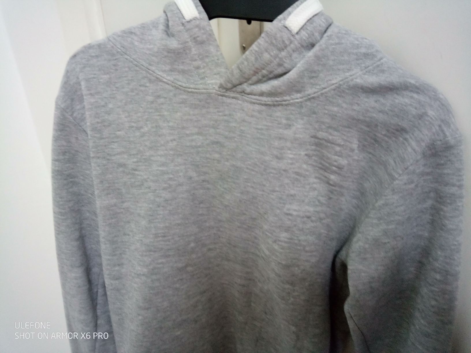 Maglioni & Felpe: Kapuzenpullover /Hoddie, Pulli Grösse 134 – Usato da Volketswil venduto da Car1 3