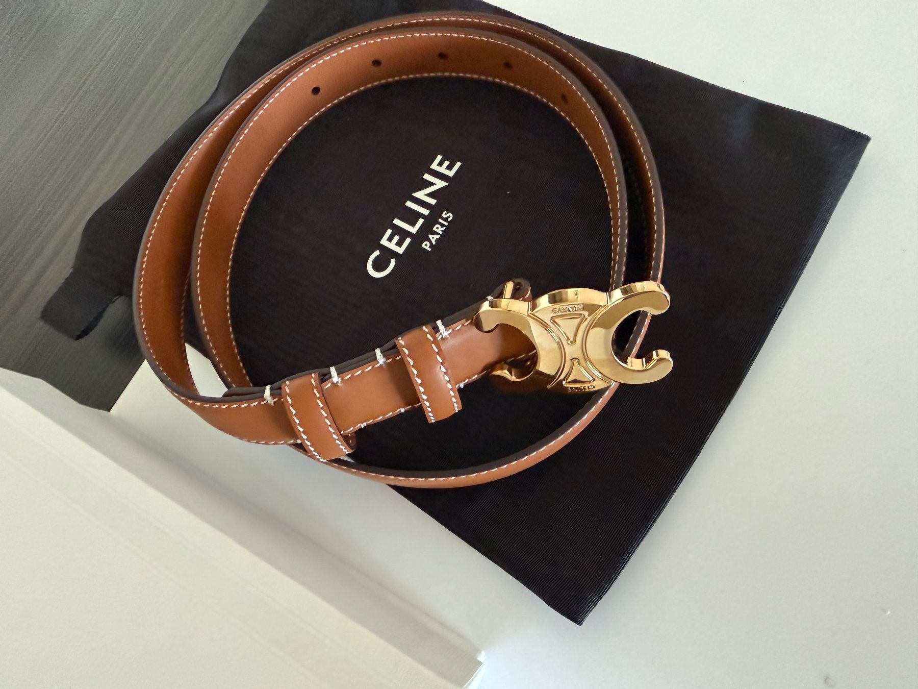 Cinture: Ceinture Céline triomphe – Nuovo e nell'imballaggio originale da Savigny venduto da mariemari75 9