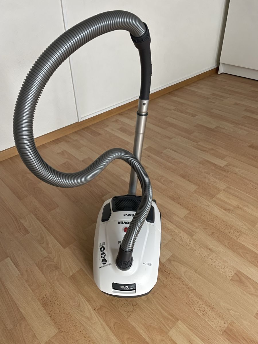 Hoover Aspirapolveri & Accessori: Hoover Brave Staubsauger – Usato da Ittigen venduto da schneckenpfupf 1