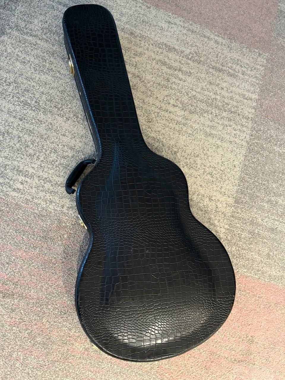 Taylor Strumenti musicali: TAYLOR T5-S1 Standard Red Edgeburst – Usato da Niederhasli venduto da Moondance 1