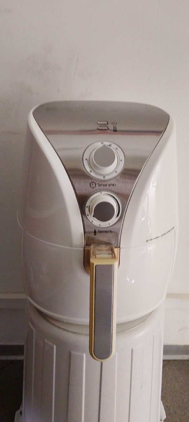 Elettrodomestici da cucina: Neuwertige heissluftfriteuse – Nuovo (secondo la descrizione) da Biel/Bienne venduto da Vintage-timearts