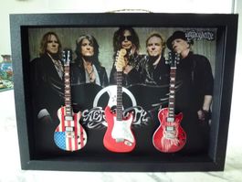 Bild AEROSMITH, 3Stk. Modell Gitarren, Unikat(B.50cmxH.37cm)