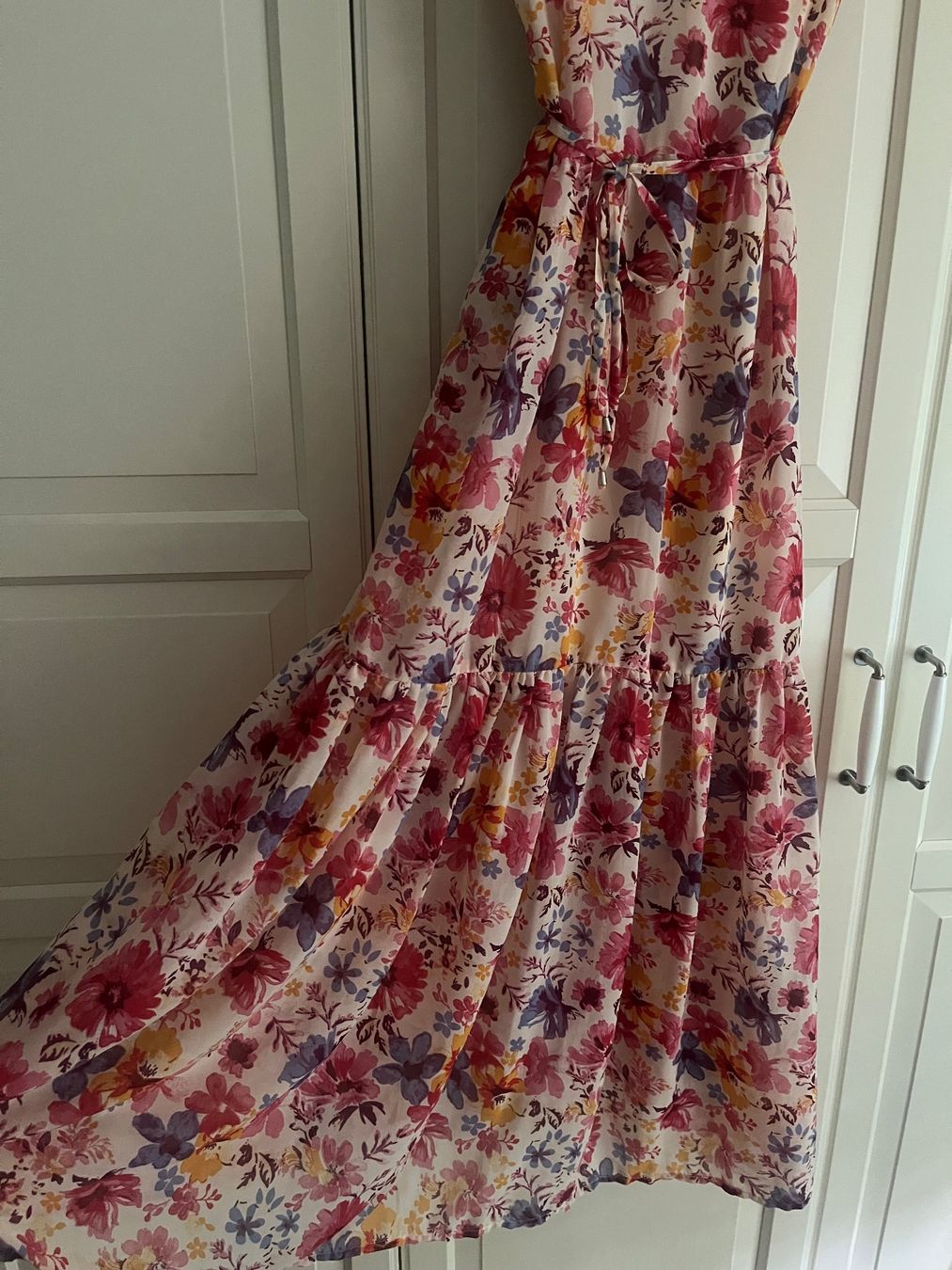 Only Vestiti: Blumiges ONLY Maxi-Kleid – Usato da Bülach venduto da creami 3