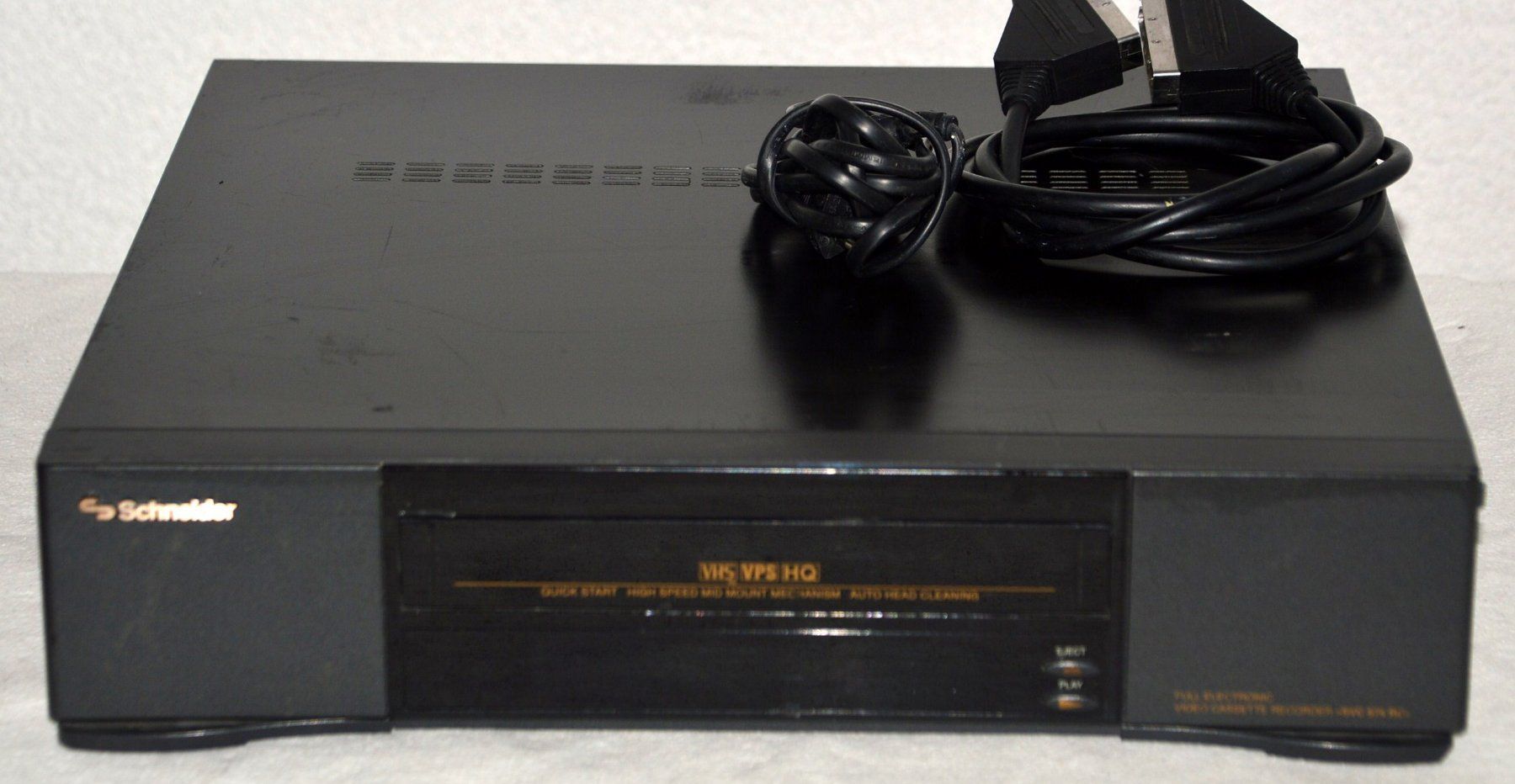 Registratori: Videorecorder / magnétoscope Schneider – Usato da Collonges venduto da arashee 1