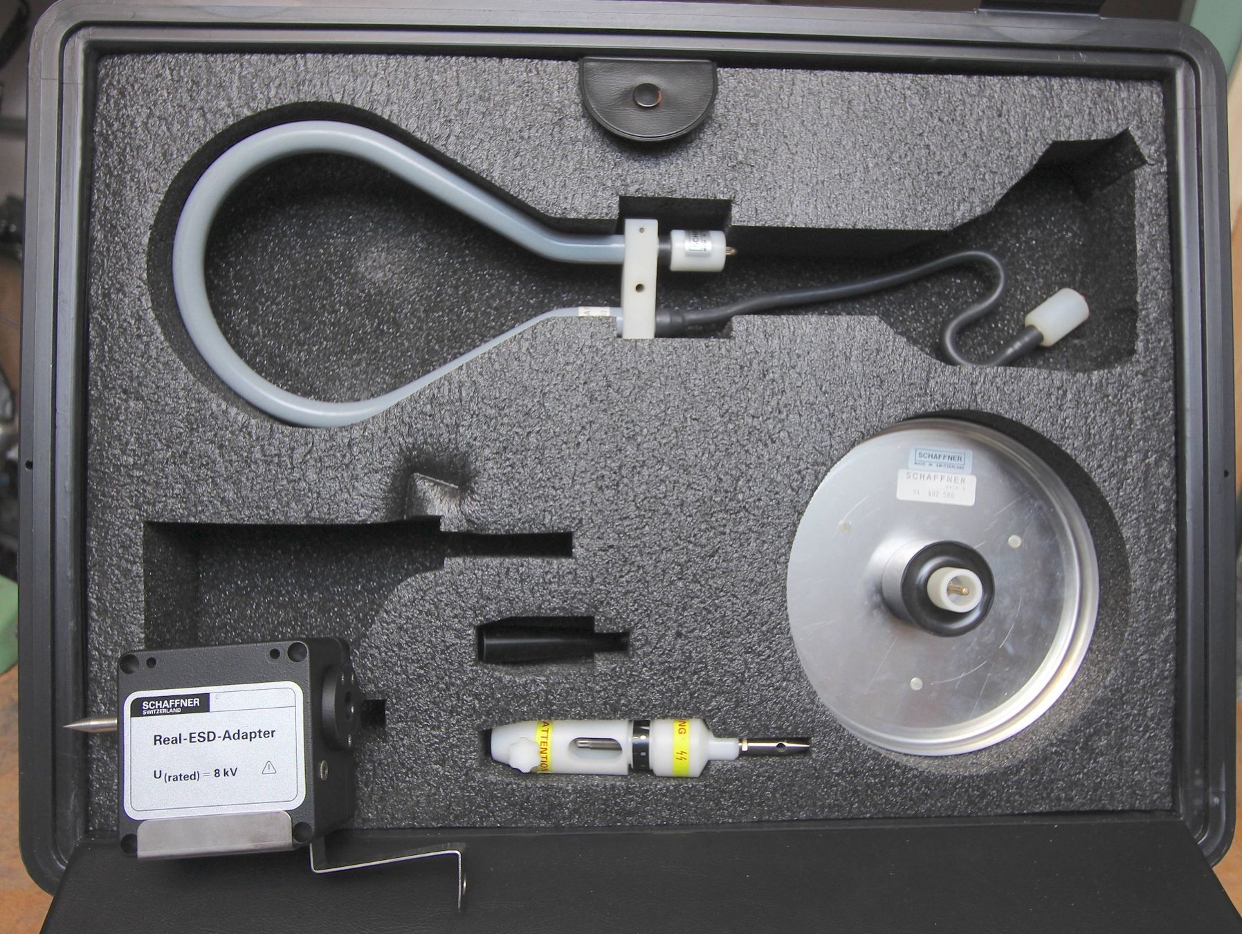 Messen: Simulateur de décharge électrostatique – Gebraucht aus Delémont von Cannonus 6