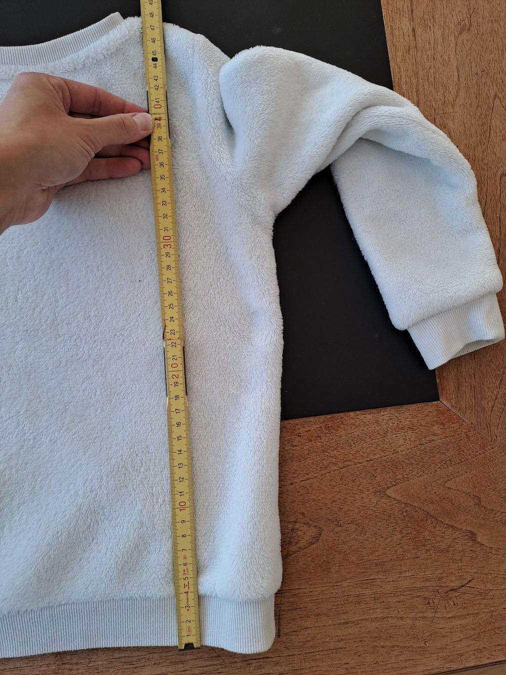 H&M Maglioni & Felpe: H&M Einhornpullover mit Pailletten 122/128 gebraucht – Usato da Glashütten venduto da Schwebefisch 6