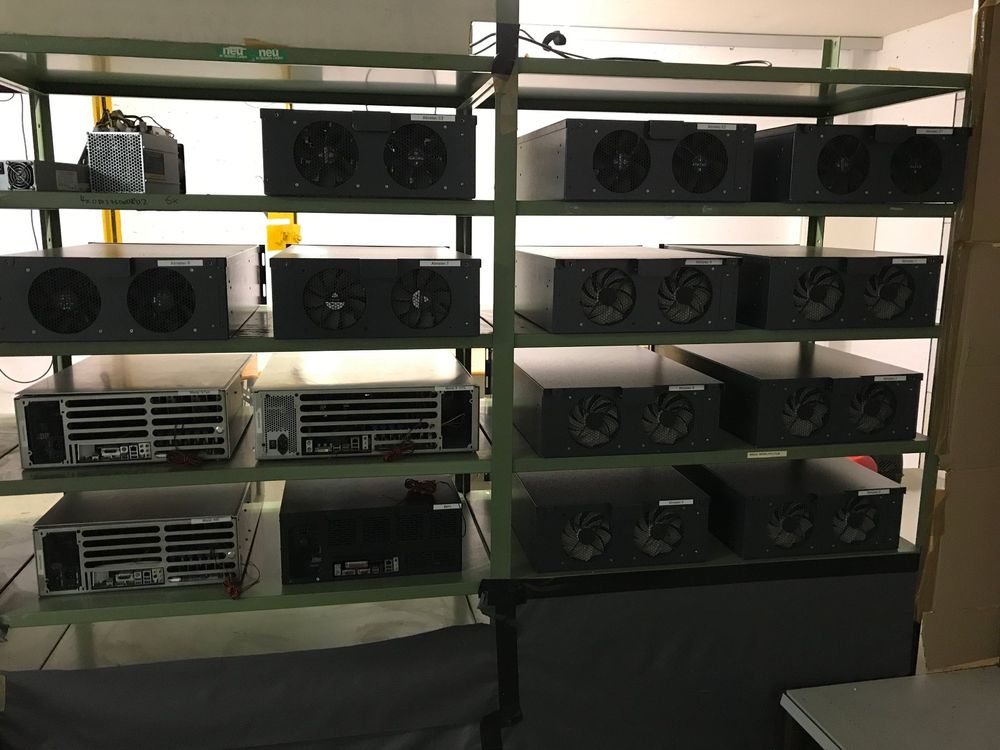 Coin Miner: Hardware gpus, etc von Mining-Projekt – Usato da Wädenswil venduto da OctagonX 2