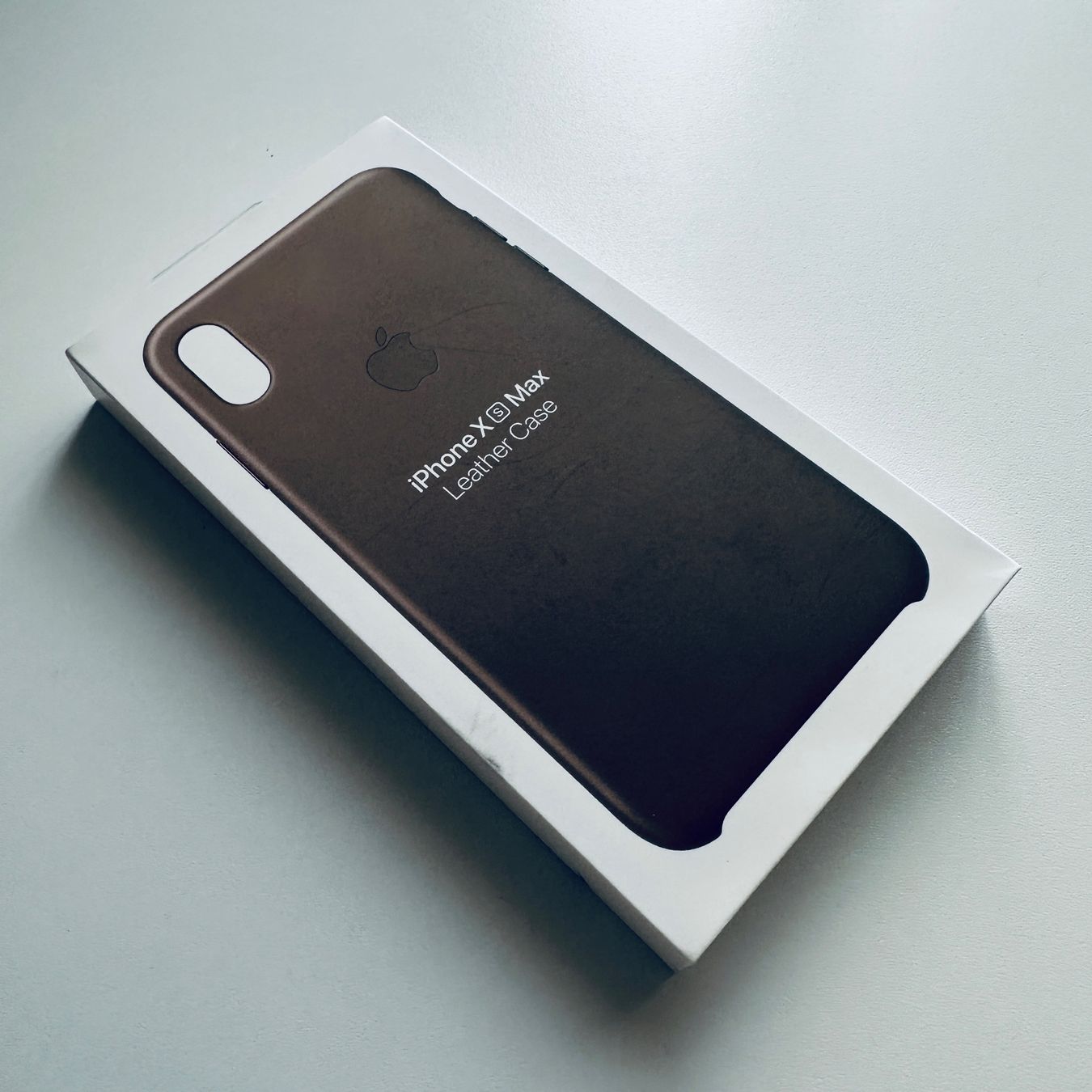 Apple Cover & Protezioni schermo: iPhone XS Max Schutzhülle Apple Leder Case Hülle Cover – Nuovo e nell'imballaggio originale da Basel venduto da MY.AIRPODS.SHOP 1
