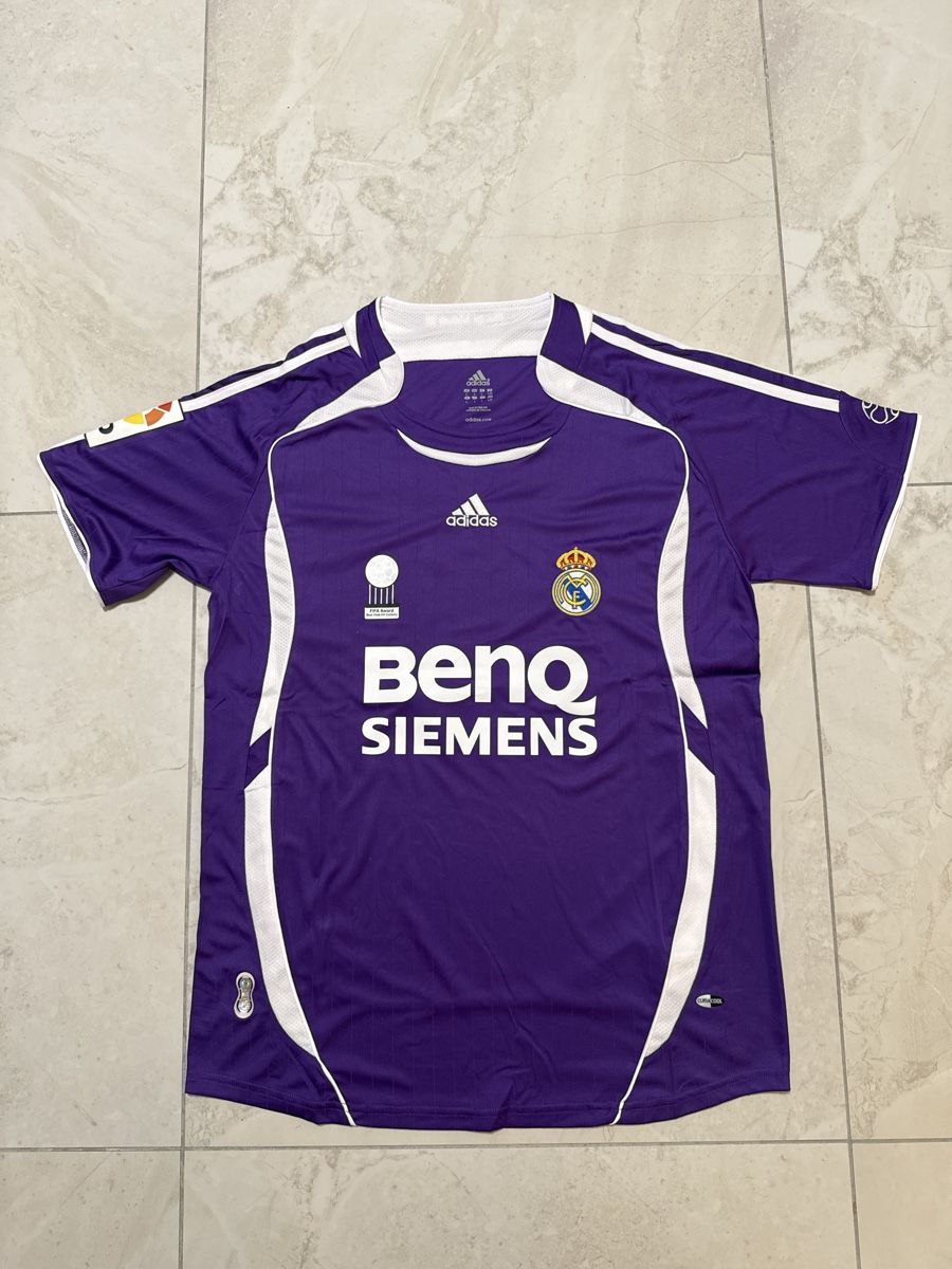 Adidas Canottiere & Pantaloni: Real Madrid Ronaldo Trikot lila – Nuovo (secondo la descrizione) da Bronschhofen venduto da leo_99hp