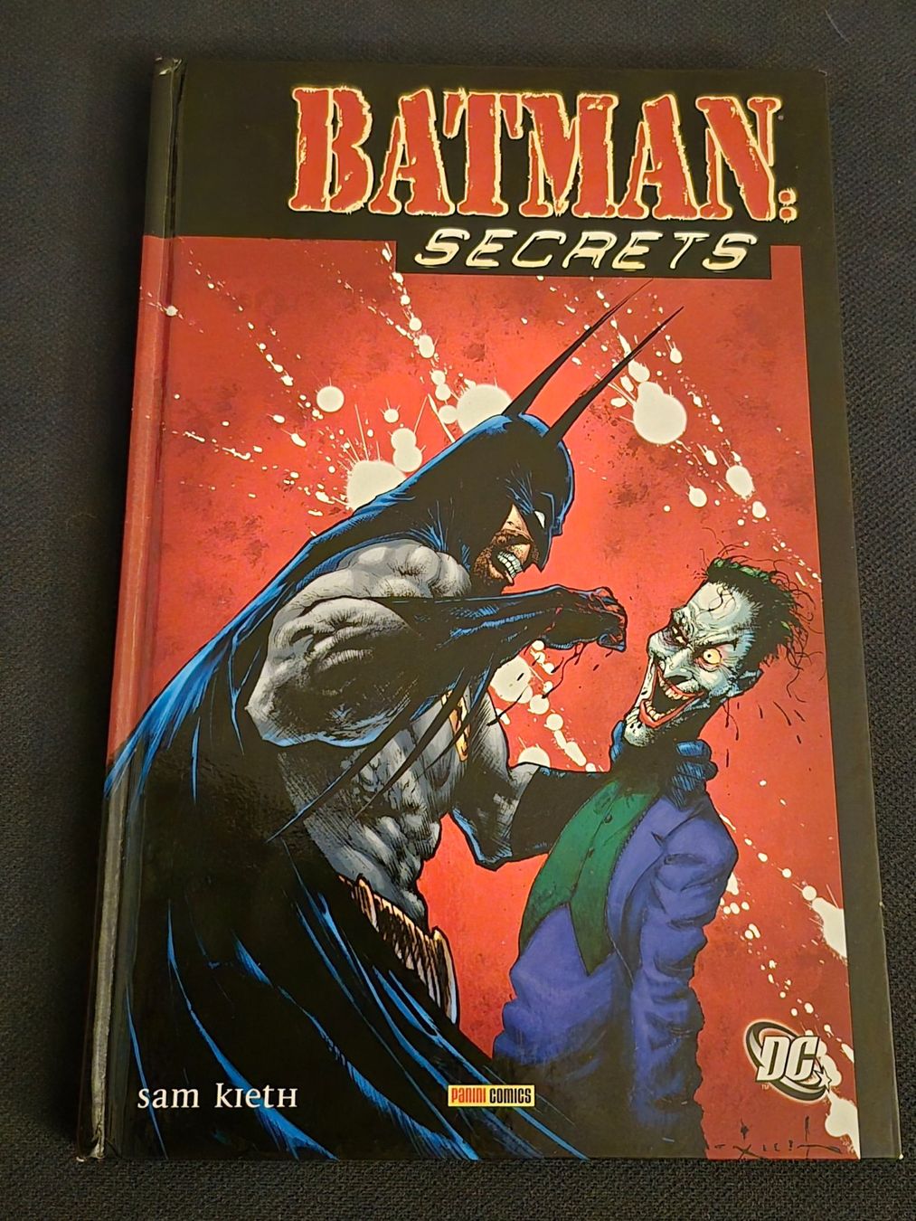 Fumetti: BATMAN SECRETS DC COMICS RÉCIT COMPLET BD 2007 JOKER HORREUR – Usato da Grand-Lancy venduto da luc111