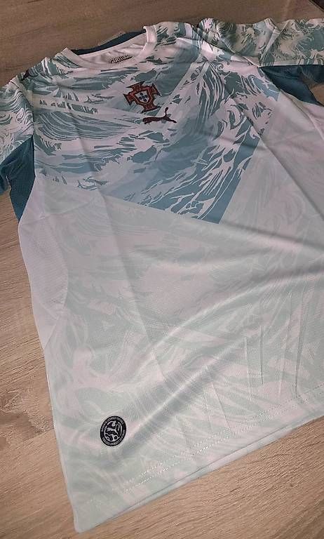 Canottiere & Pantaloni: Maillot foot Portugal  – Usato da Petit-Lancy venduto da zesmile 4
