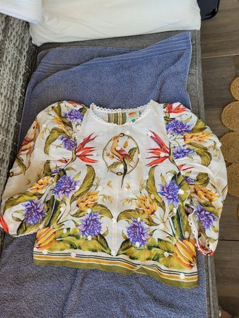 Bluse FARM Grösse S gemustert mit Blumen und Vögeln