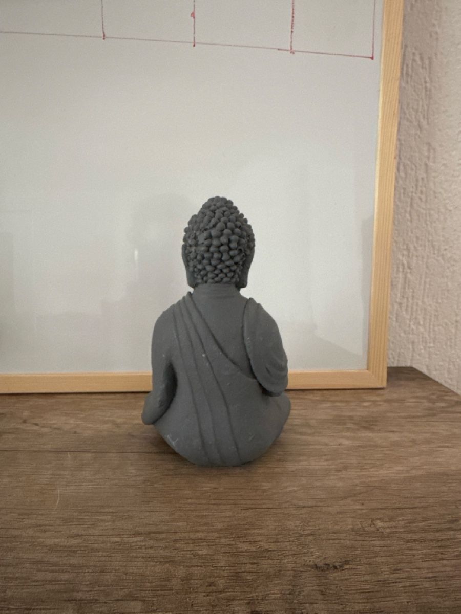 Alle Dekorationen: Buddha Figur grau sitzend – Gebraucht aus Kloten von and_9mqp 1