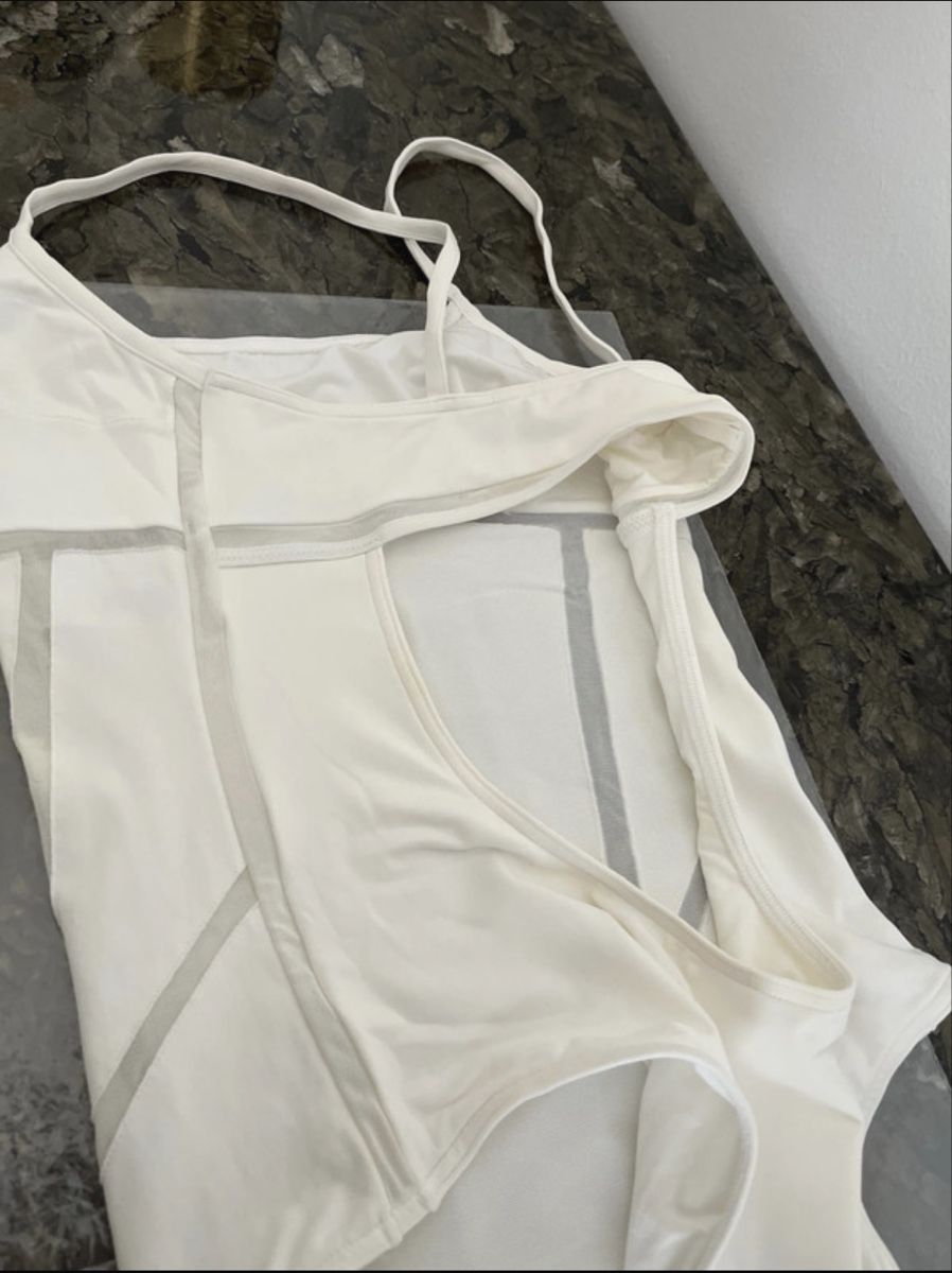 La Perla Costumi da bagno & Bikini: Maillot de bain La Perla blanc – Nuovo (secondo la descrizione) da Yverdon-les-Bains venduto da mat_tv6q 1