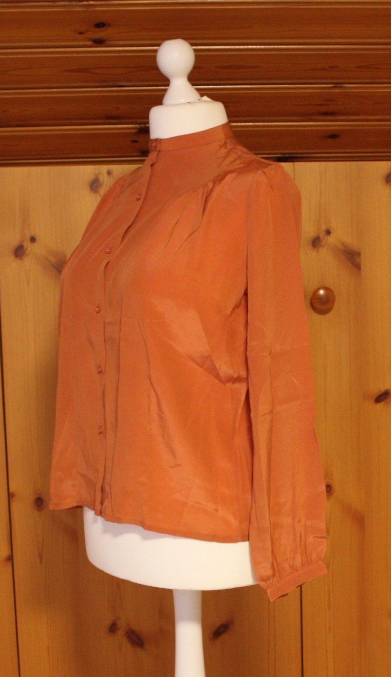 Camicette: Bluse SCALI rostfarben Gr. M – Usato da Flüelen venduto da Diversicum-Vintage 2