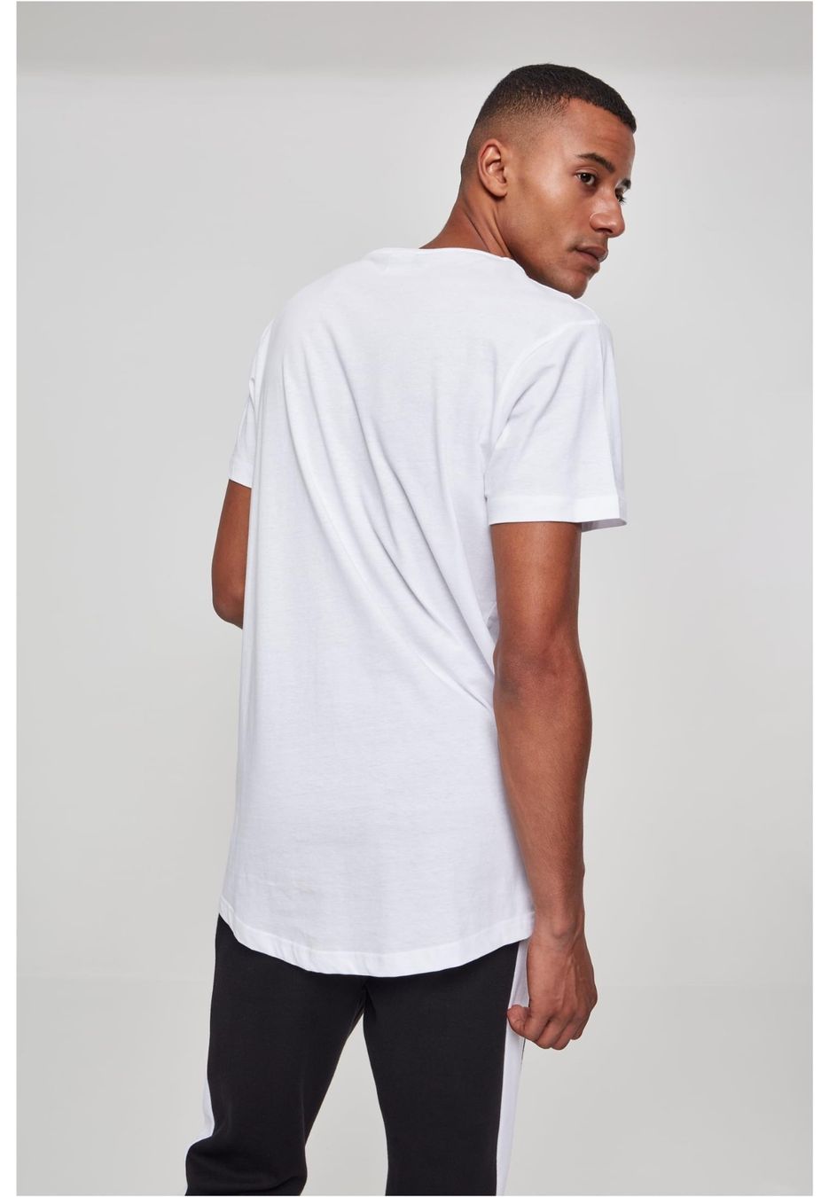T-Shirts: UGi Shaped Long Tee - Extra Lang - Olive – Neu und originalverpackt aus Regensdorf von StyleTown 9