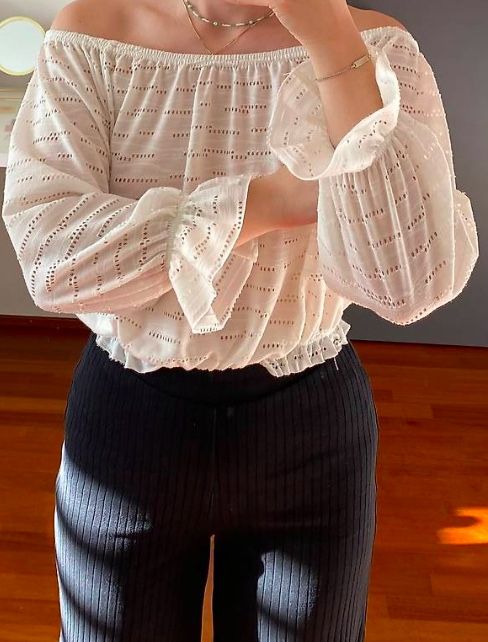Tops: Sommer Bluse, schulterfrei, weiss – Gebraucht aus Embrach von ale_v5qn 1