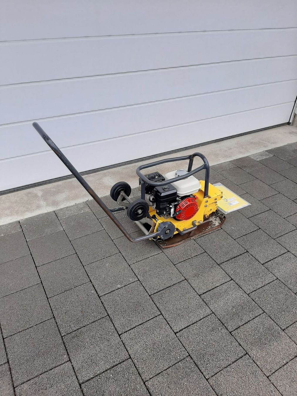 Bomag Tutte le macchine: Vibroplatte Rüttelplatte Bomag Honda – Usato da Rain venduto da Kleinmoto