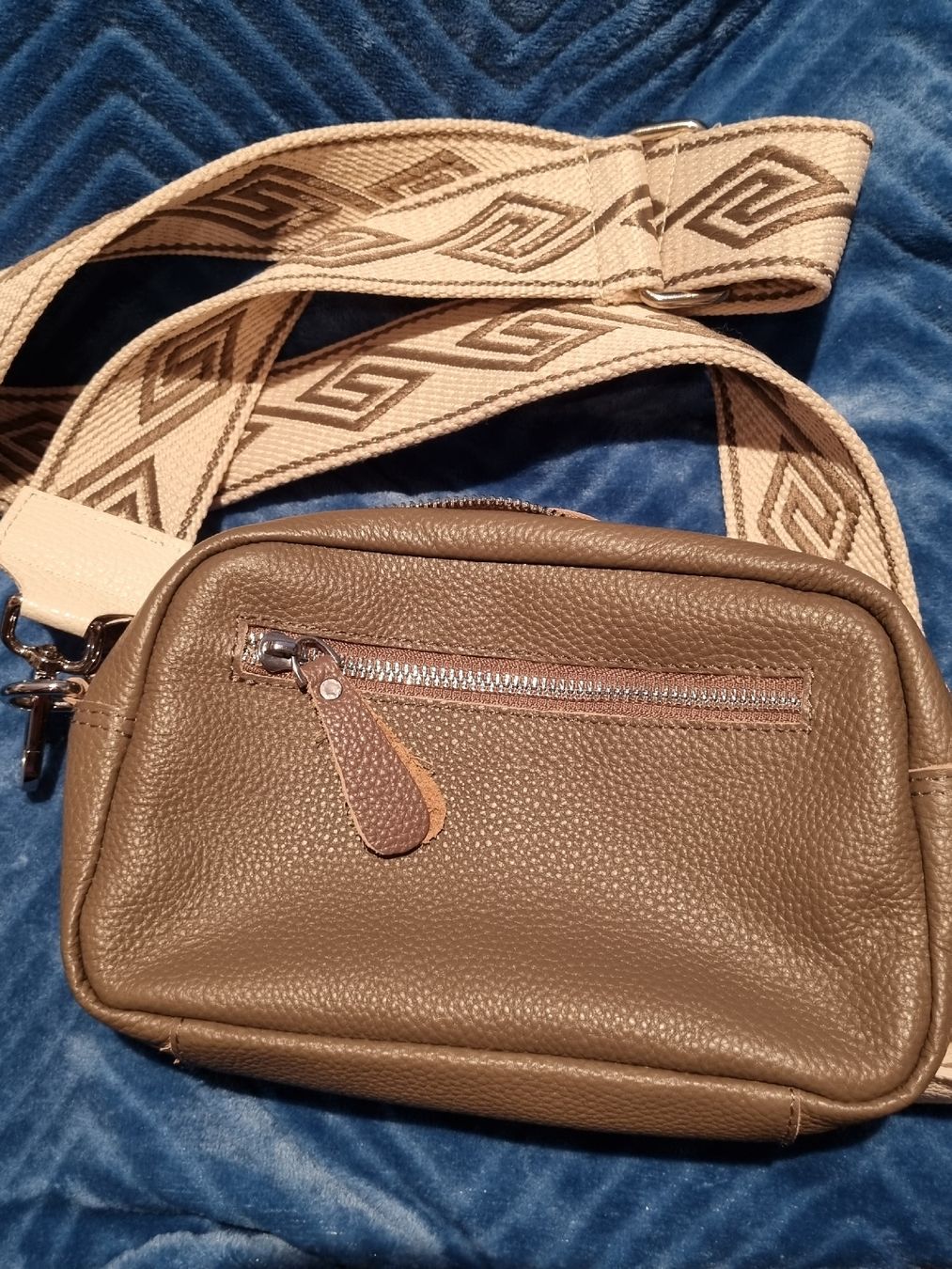 Taschen für Damen: Umhängetasche – Neu (gemäss Beschreibung) aus Aesch BL von mutti04 1