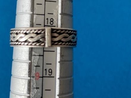 Anelli: Silberring zopfdesign schmal (58) – Usato da Laufen venduto da Futuremarket 9