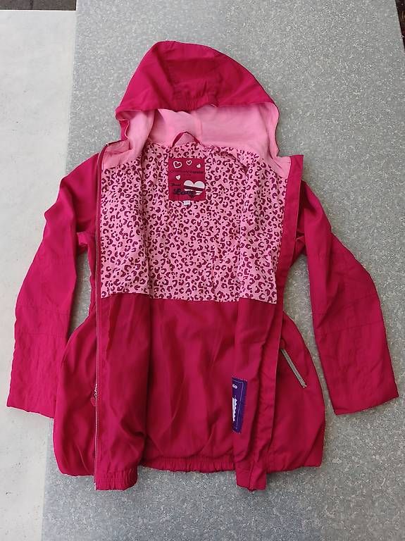 Giacche & Cappotti: Regenjacke in Grösse 128 – Usato da Eschlikon TG venduto da schwellbi 1