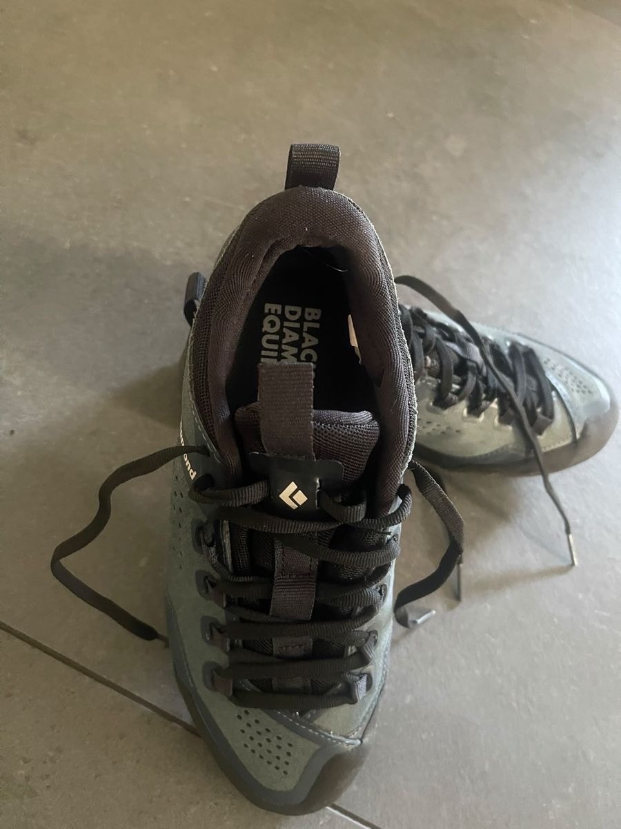 Black Diamond Scarpe da donna: Chaussures Black Diamond - Gris - Taille 39 – Nuovo (secondo la descrizione) da Cologny venduto da Alexvipo
