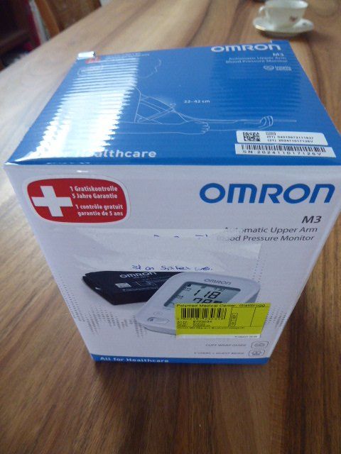 Omron Attrezzature mediche: OMRON M3 Oberarm Blutdruckmessgerät – Nuovo (secondo la descrizione) da Romanshorn venduto da sonnenblume034