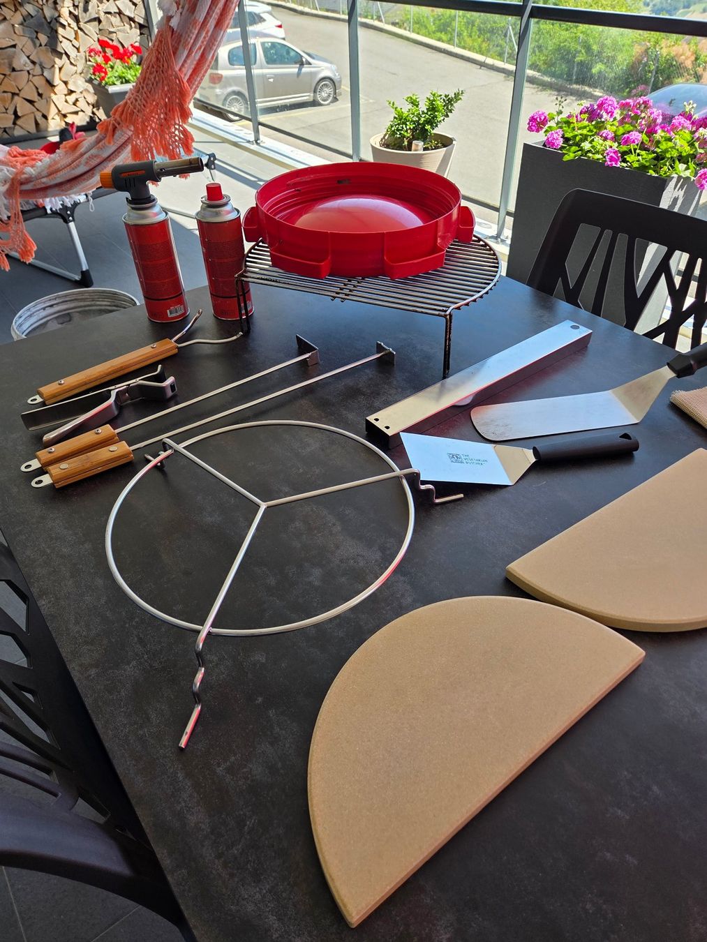 Monolith Grills: Barbecue céramique noirs monolith – Gebraucht aus Verossaz von Couchcouch 7
