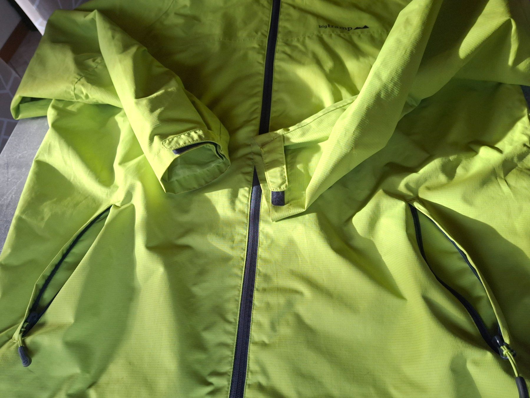 Big Tramp Giacche: Veste - coupe vent capuchon taille XL marque Big Tramp – Usato da Villiers venduto da san_jn5w 3