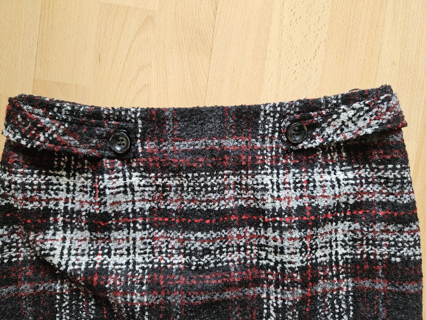 Gonne: Steilmann Jupe  Gr. 40  Karo schwarz rot – Usato da Urdorf venduto da Colina 6