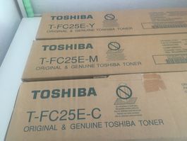 Toshiba T-FC25E Set mit 4 Farben Neuwertiges