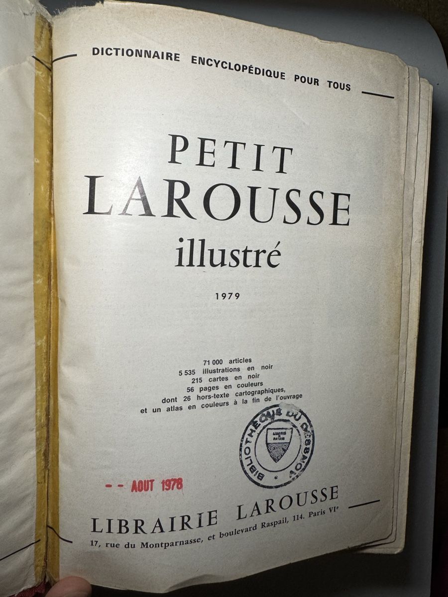 Libri: Petit larousse dictionnaire ancien  – Usato da Renens VD venduto da Dan.1020 2
