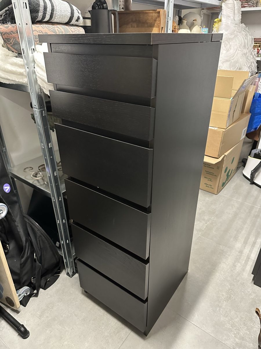 Ikea Cassettiere: IKEA Kommode dunkelbraun – Usato da Rudolfstetten venduto da Jenna.Bananna