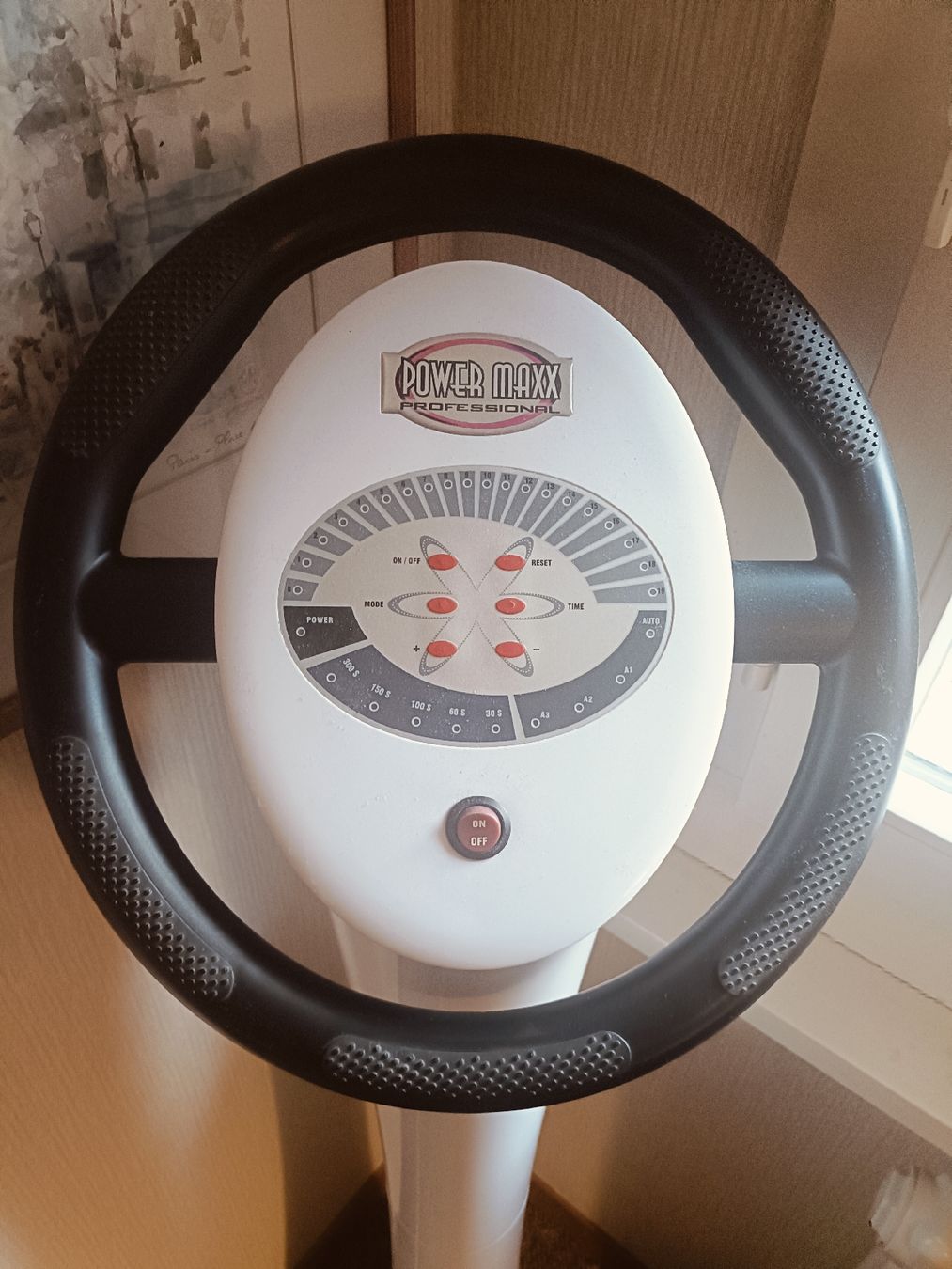 Hometrainer: Power Maxx Profesional - Vibrationsplatte – Usato da Schliern b. Köniz venduto da SecondHandJosh 3