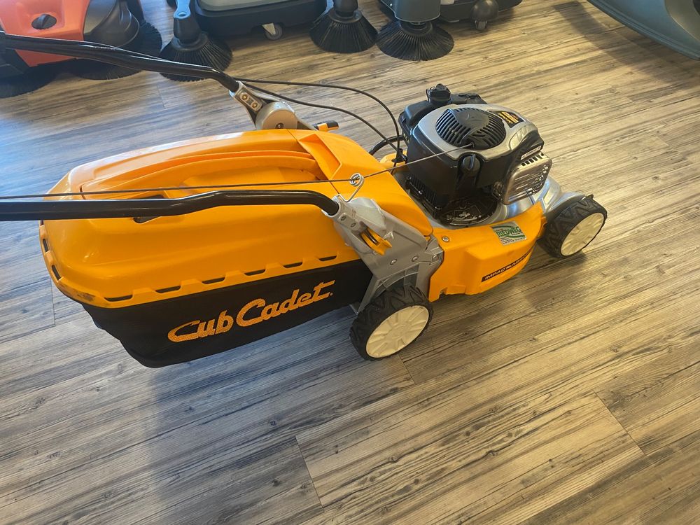 Rasenmäher Cub Cadet CC 42 SPB ab Service Kaufen auf Ricardo
