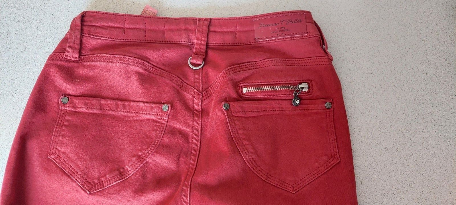Jeans: Jeans Freeman MAGIC – Nuovo (secondo la descrizione) da Horw venduto da Cila5 1