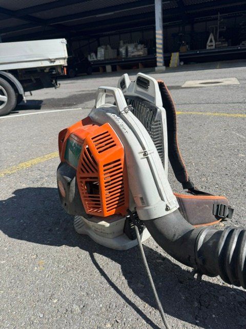 Stihl Laubbläser & Laubsauger: Blasgerät Stihl Benzin – Gebraucht aus Horgen von truebfg 2