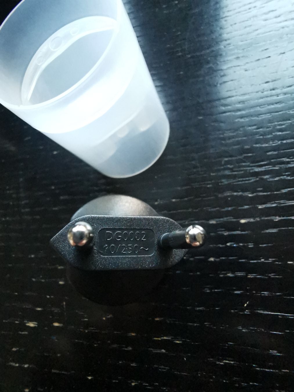 Unità & Adattatore: Company Supplies Fixadapter (CEE 7/17) – Usato da Zürich venduto da fil_t2br 3