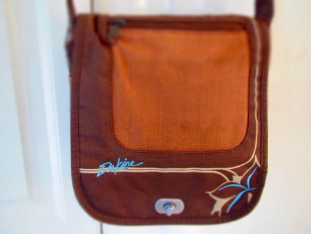 SAC EN BANDOULIERE DAKINE NEUF