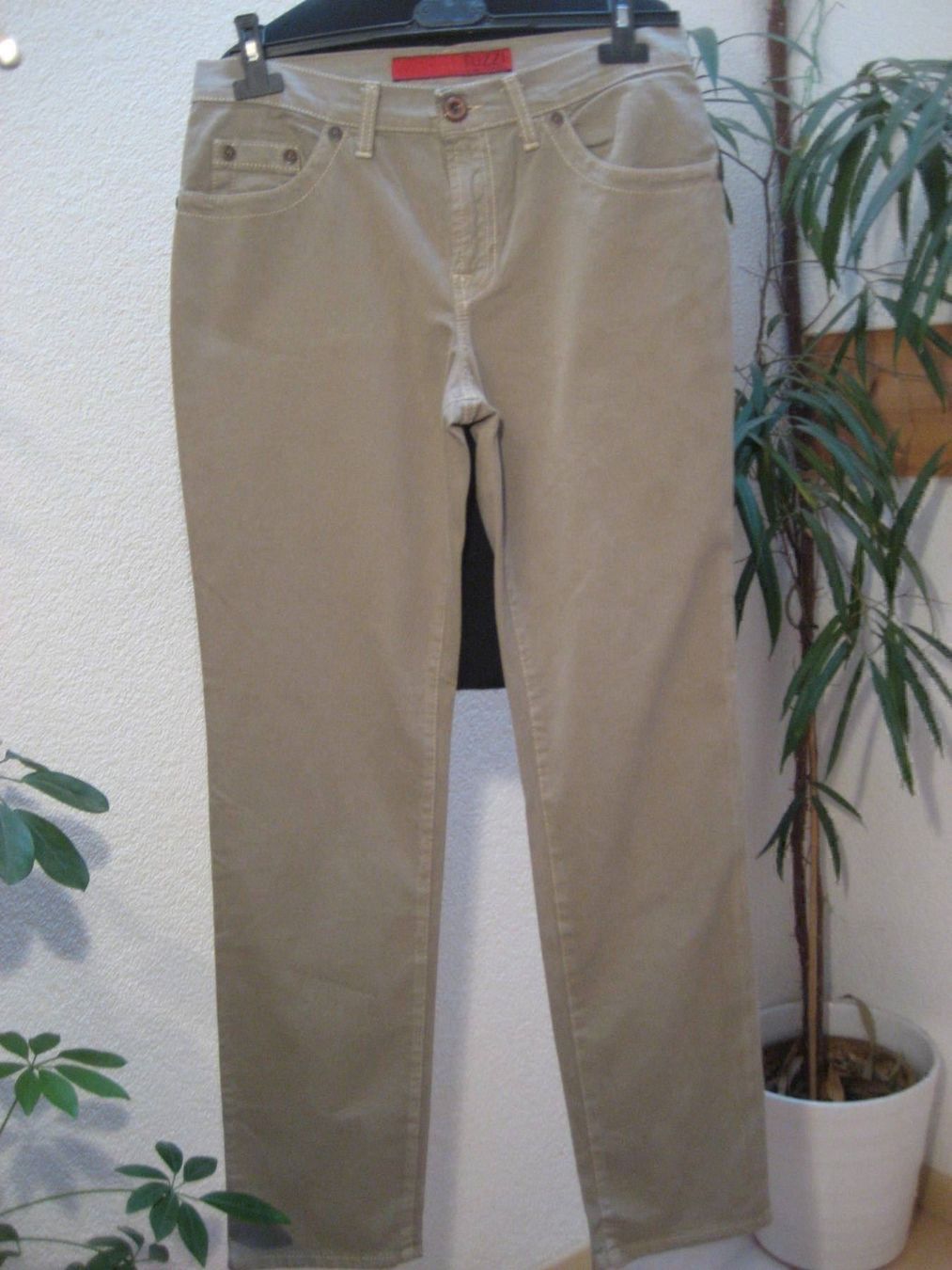 Hosen: Pantalon stretch Tuzzi taille 40, neuf – Neu und originalverpackt aus Delémont von marryb